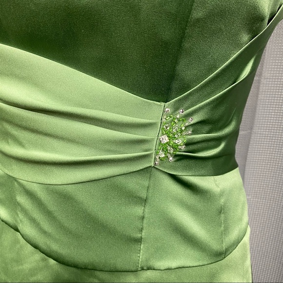 Alfred Angelo formal satin dress clover color 2 piece strapless - Picture 14 of 14